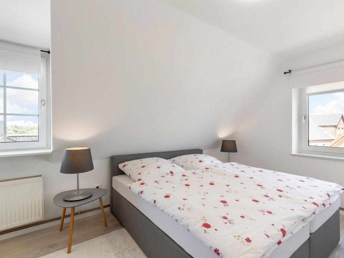 Scenic Apartment In Oldenburg Near Sea And Forest Max 3 Adults Dannau 외부 사진